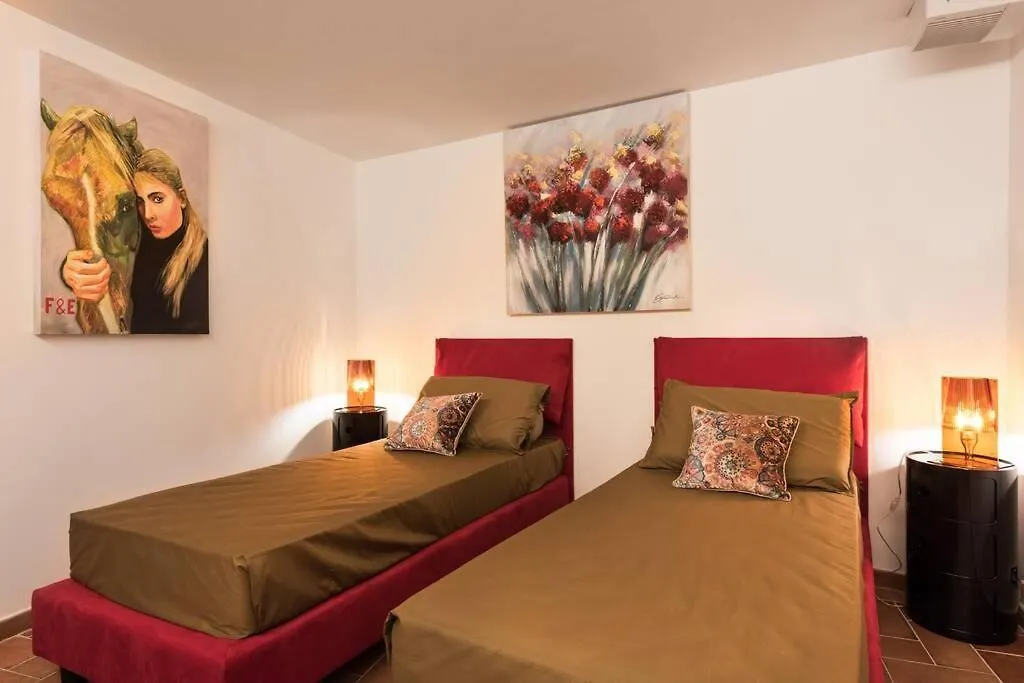 Lovely Colosseum Loft Apartment Rome